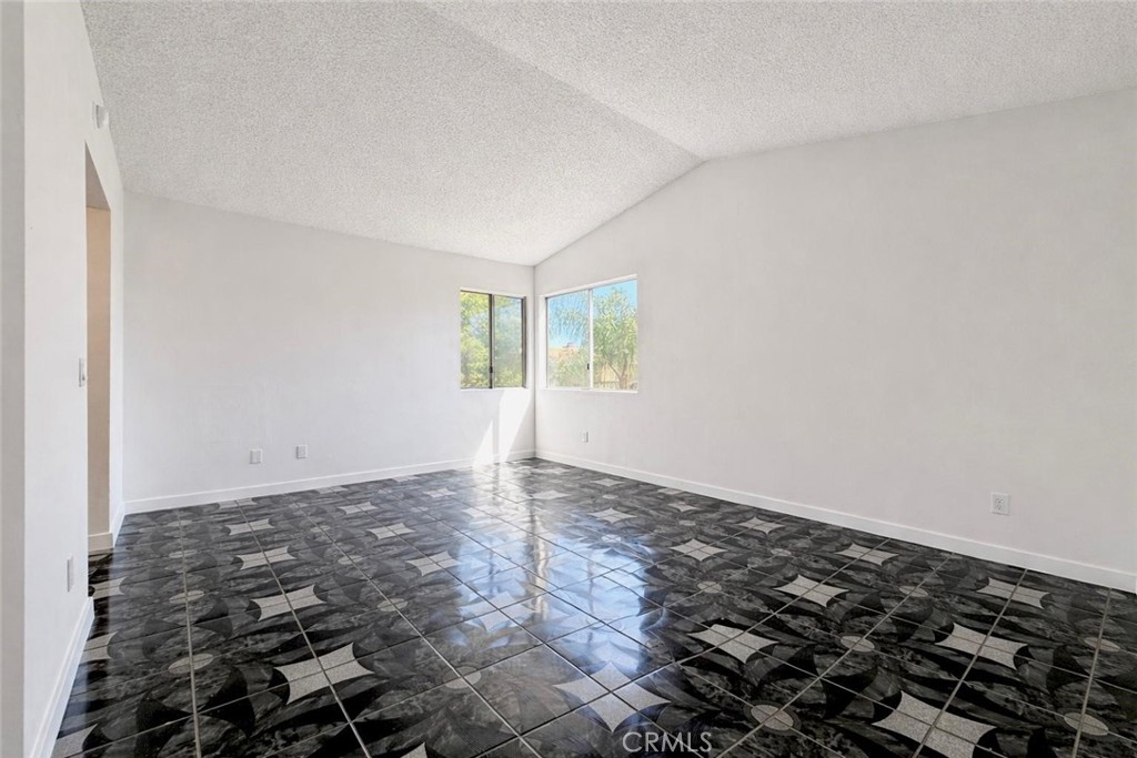 359 Bahia Street Perris, CA 92571 - Photo 33 of 45