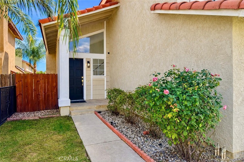 359 Bahia Street Perris, CA 92571 - Photo 4 of 45