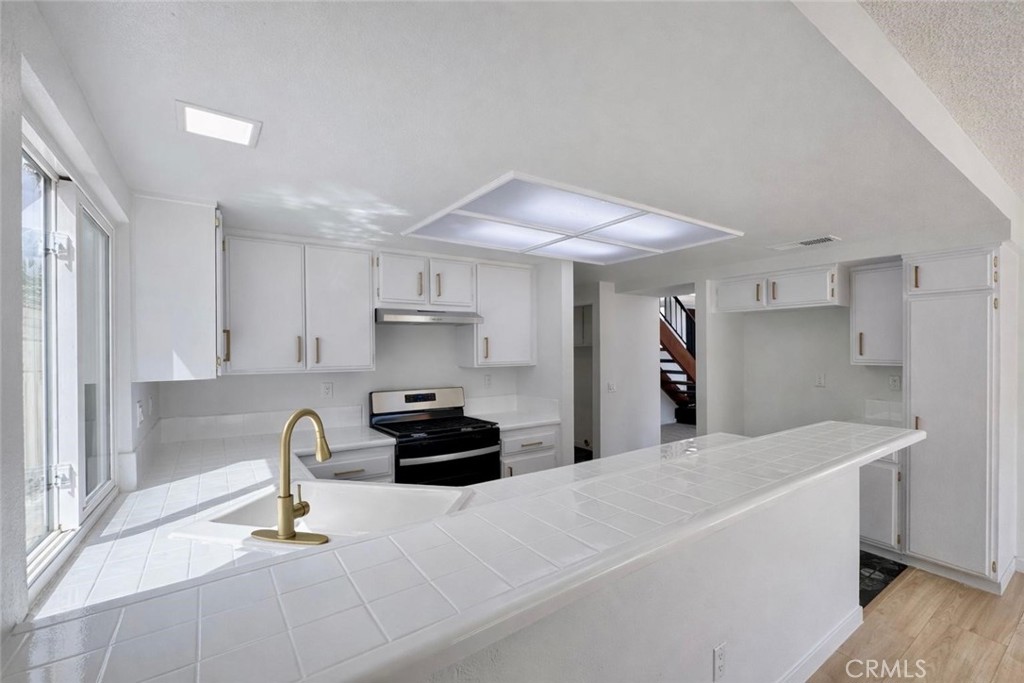 359 Bahia Street Perris, CA 92571 - Photo 5 of 45