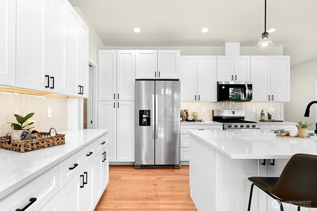 $799,000 | 2503 Lakeridge Drive, Ferndale, WA 98248