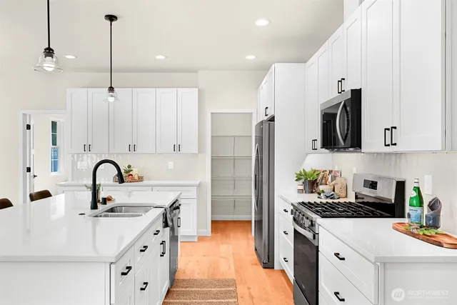 $799,000 | 2503 Lakeridge Drive, Ferndale, WA 98248