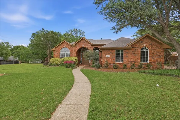 $459,000 | 2402 Ravinia Drive, Corinth, TX 76208