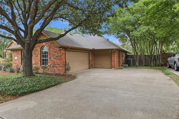 $459,000 | 2402 Ravinia Drive, Corinth, TX 76208