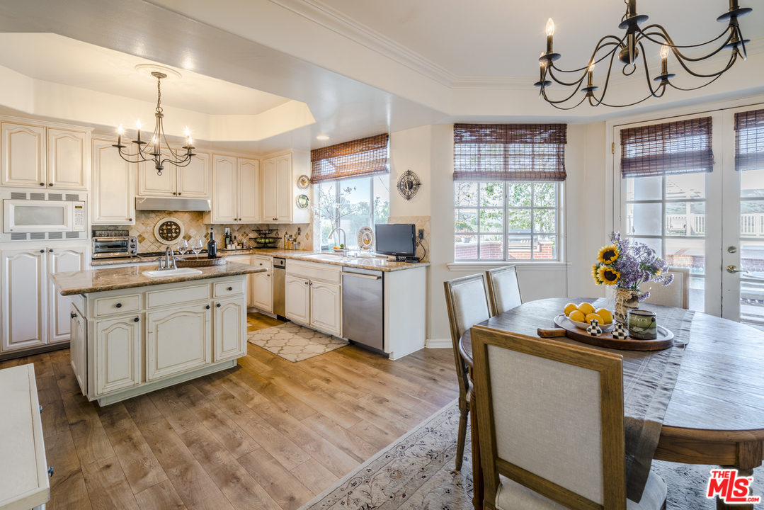 3826 Marks Road Calabasas, CA 91301 - Photo 7 of 38
