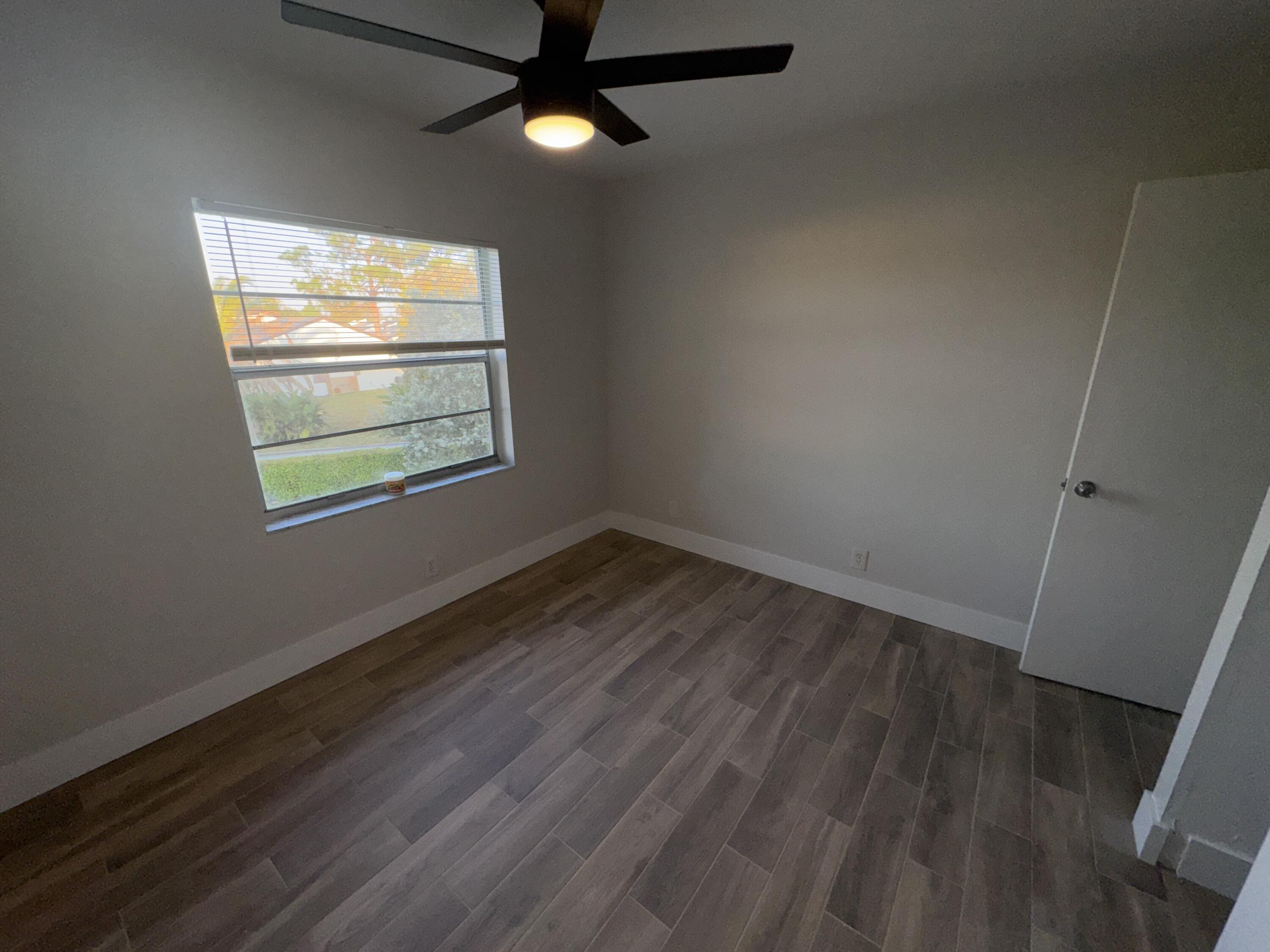 1798 Abbey Road, Unit 207 West Palm Beach, FL 33415 - Photo 14 of 25 2nd Bedroom