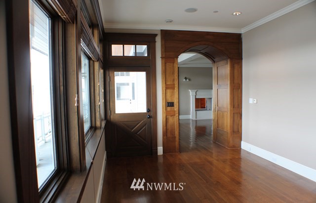 6625 Ripley Lane North Renton, WA 98056 - Photo 12 of 23 Gallery Image 12
