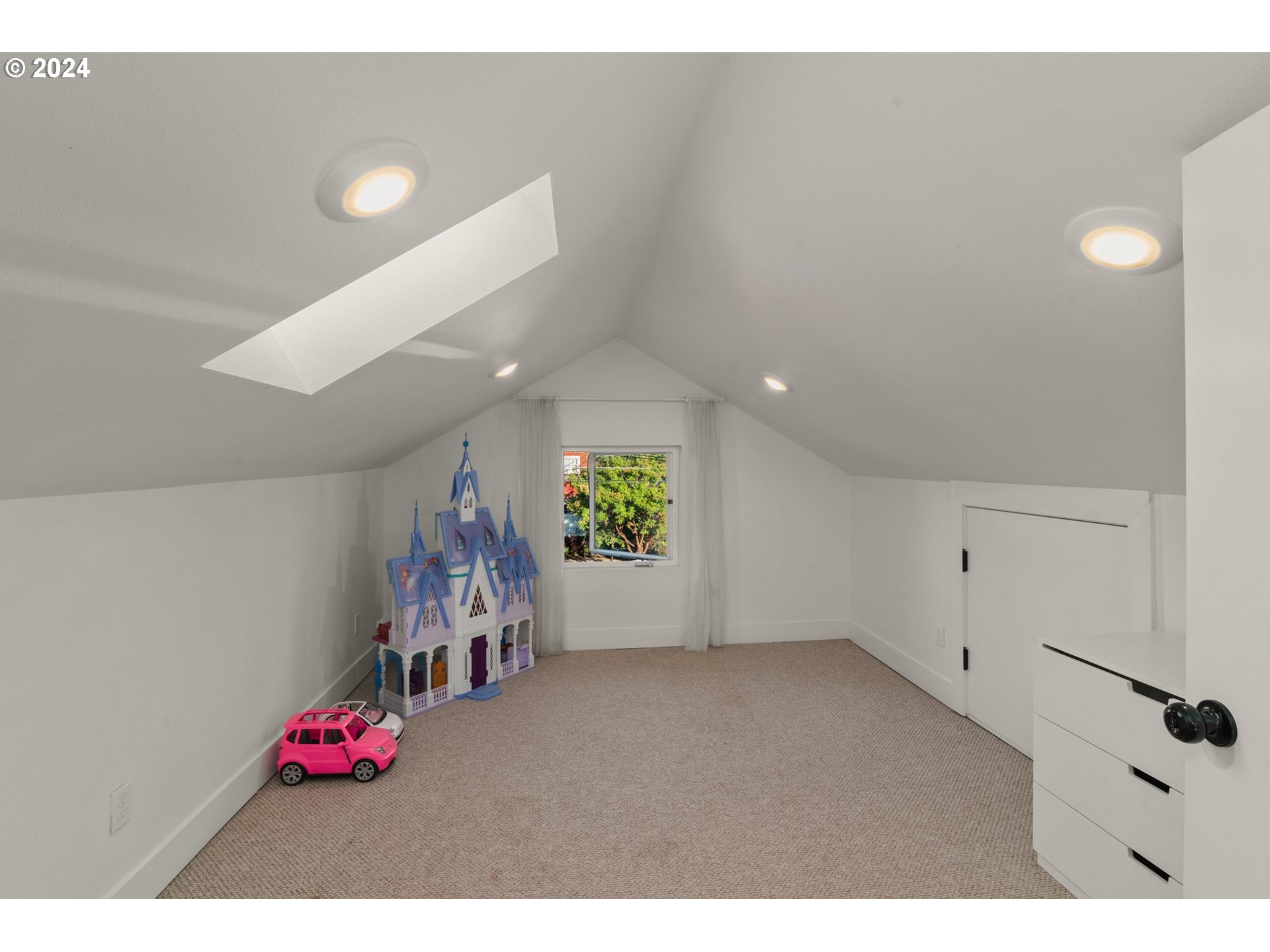 7063 North Haight Avenue Portland, OR 97217 - Photo 20 of 35