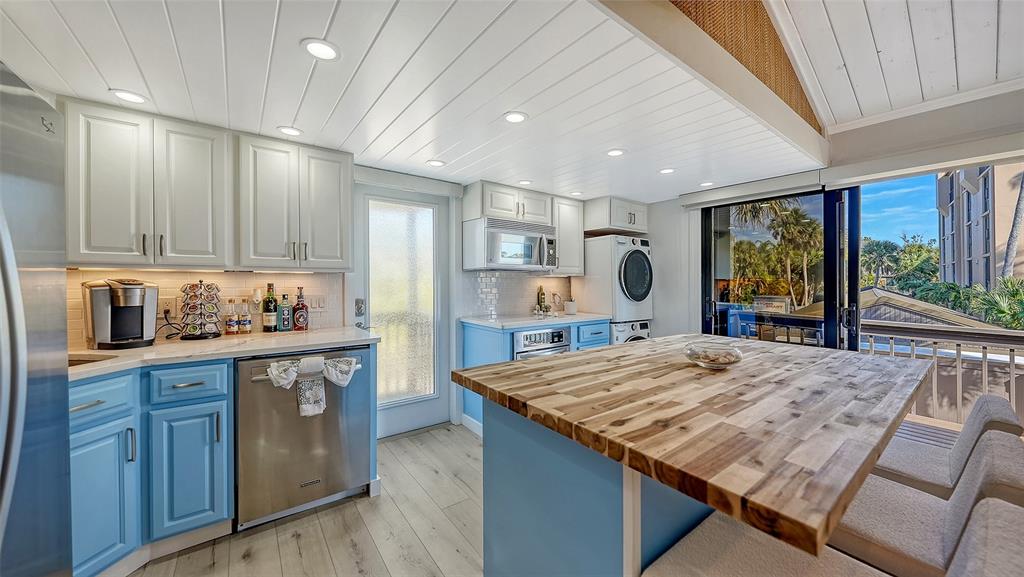 24 Sandy Cove Road, Unit A6D Sarasota, FL 34242 - Photo 10 of 25