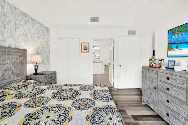 $479,000 | 9021 Southwest 94th Street, Unit 308, Miami, FL 33176