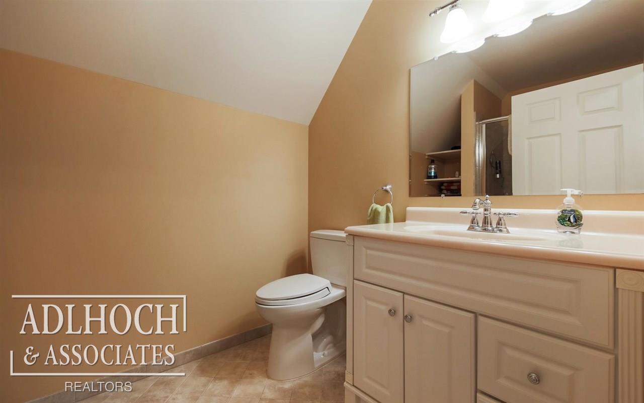 920 Shoreham Road Grosse Pointe Woods, MI 48236 - Photo 23 of 39