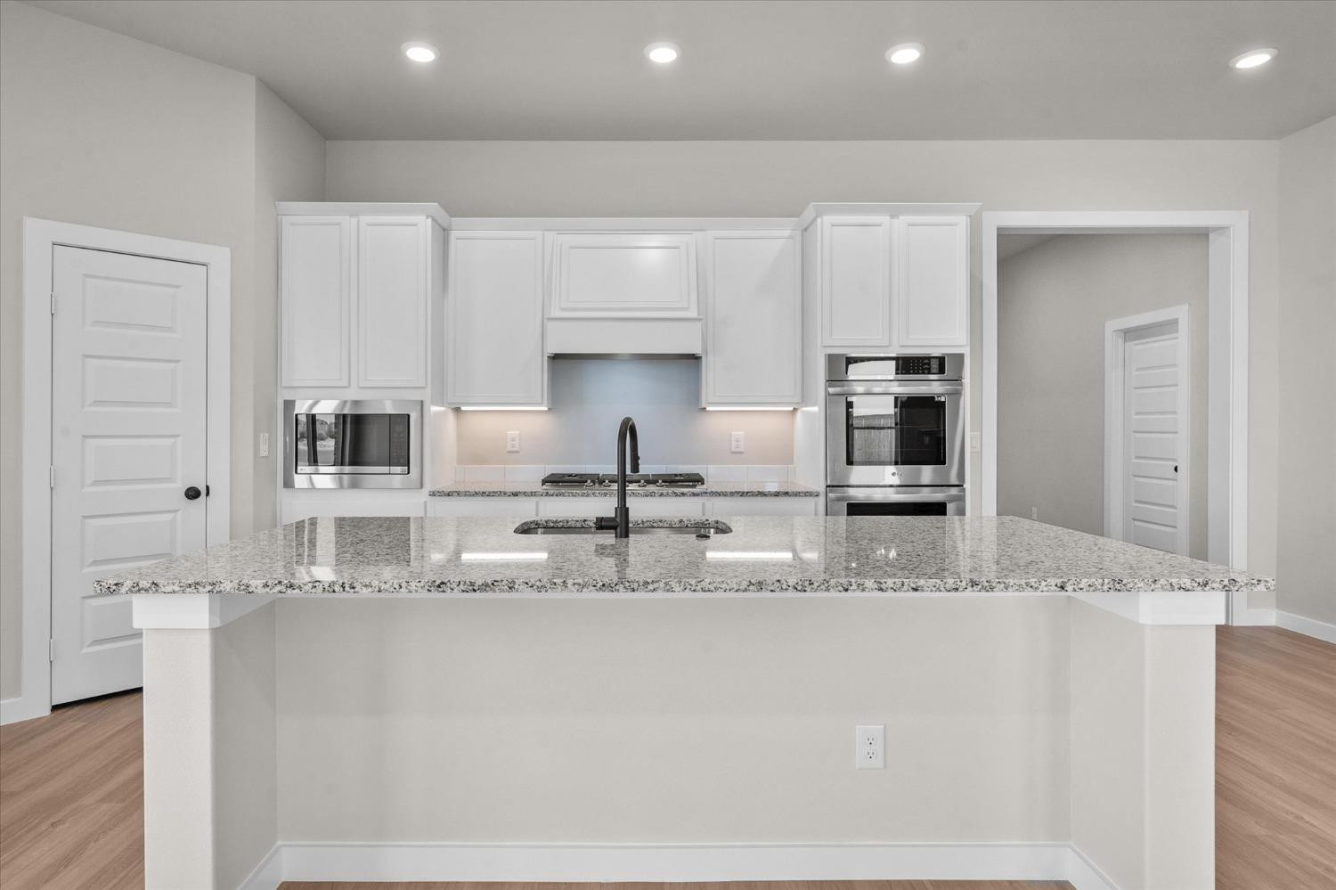 2901 Ranch Avenue Wolfforth, TX 79382 - Photo 5 of 25 Photo 5