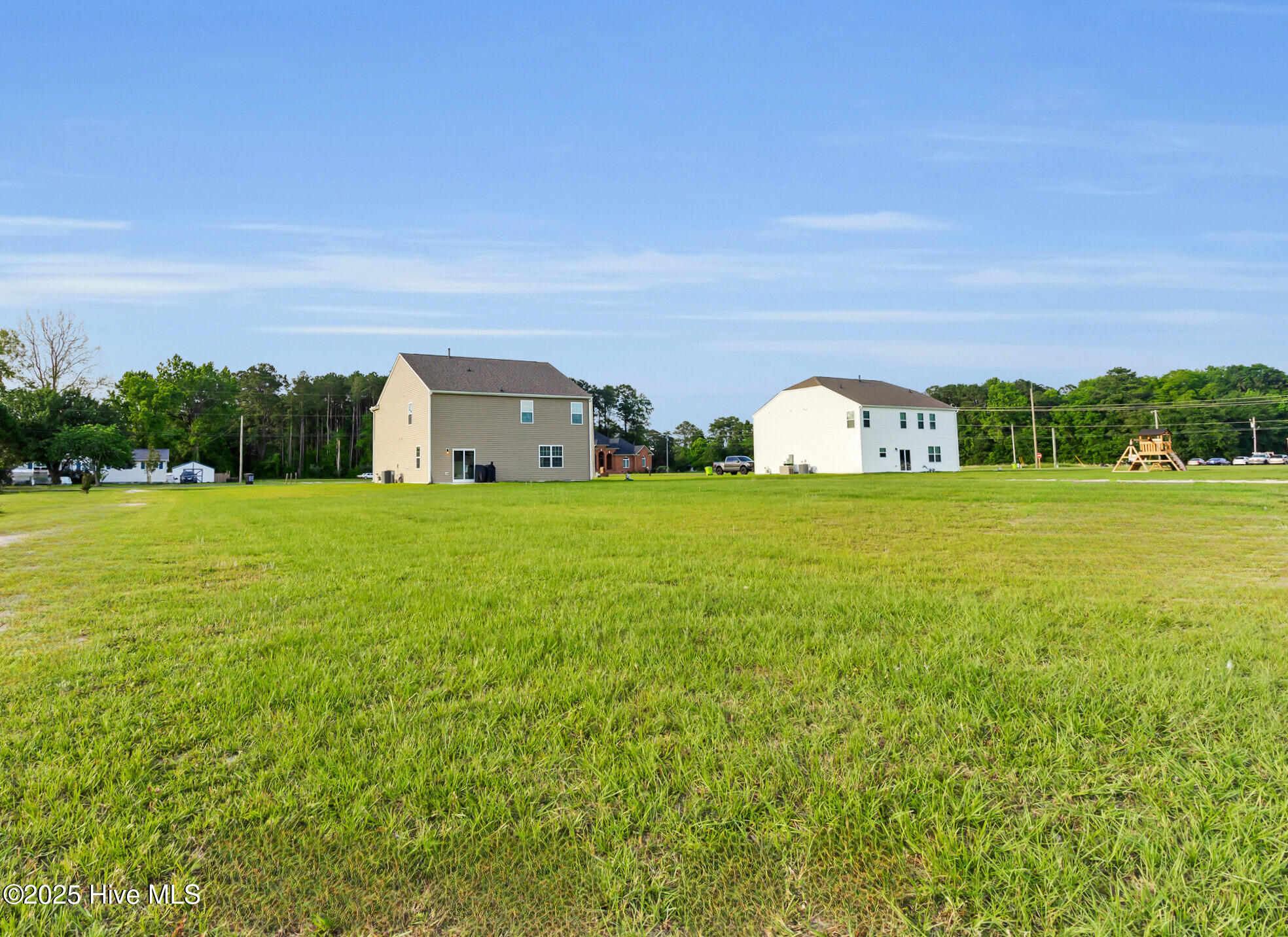 119 Perrytown Loop Road New Bern, NC 28562 - Photo 8 of 29 9483c761-b18a-4a7c-b41b-a877292ea3b1
