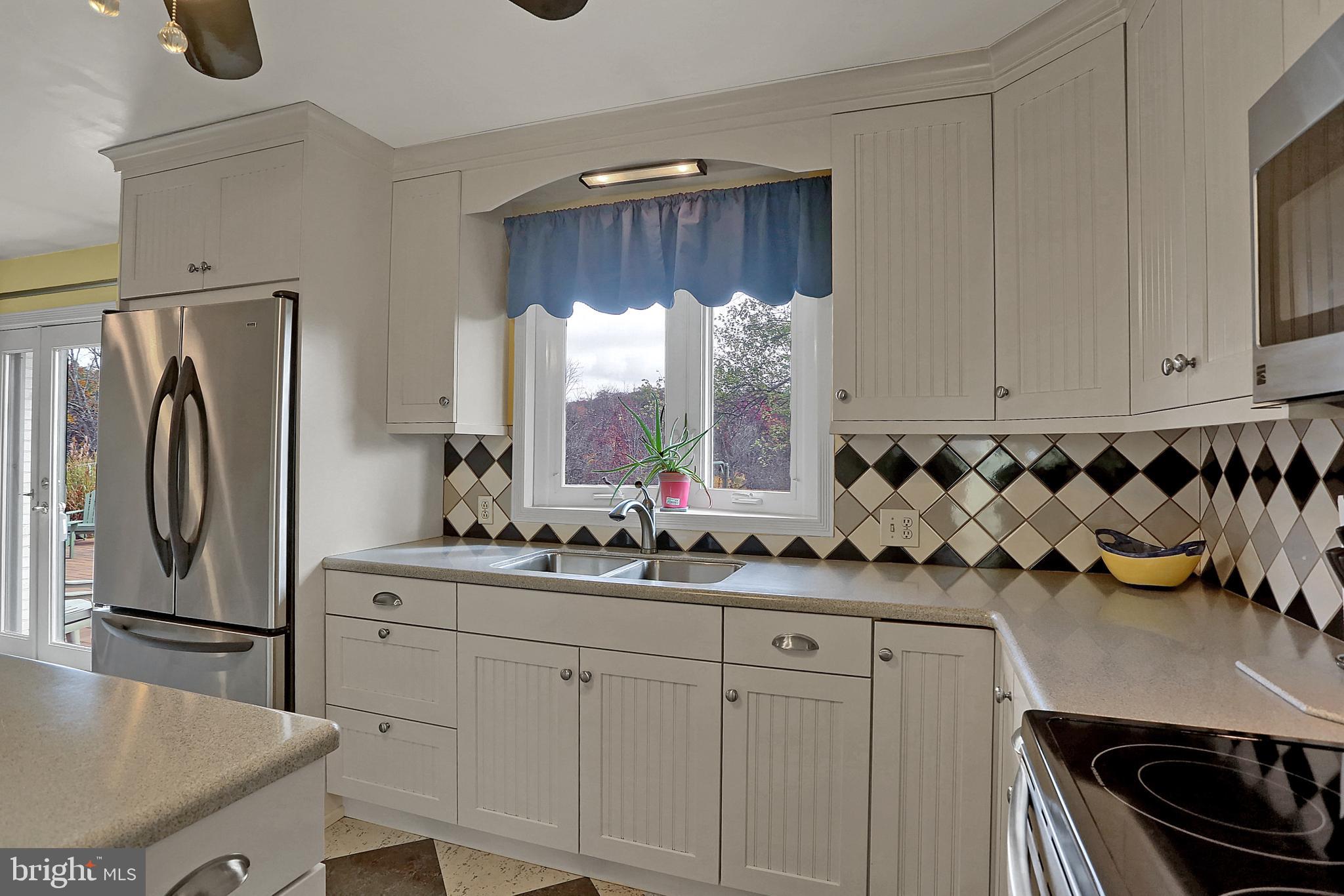 2755 Spring Road Carlisle, PA 17013 - Photo 12 of 86 Gallery Image 12