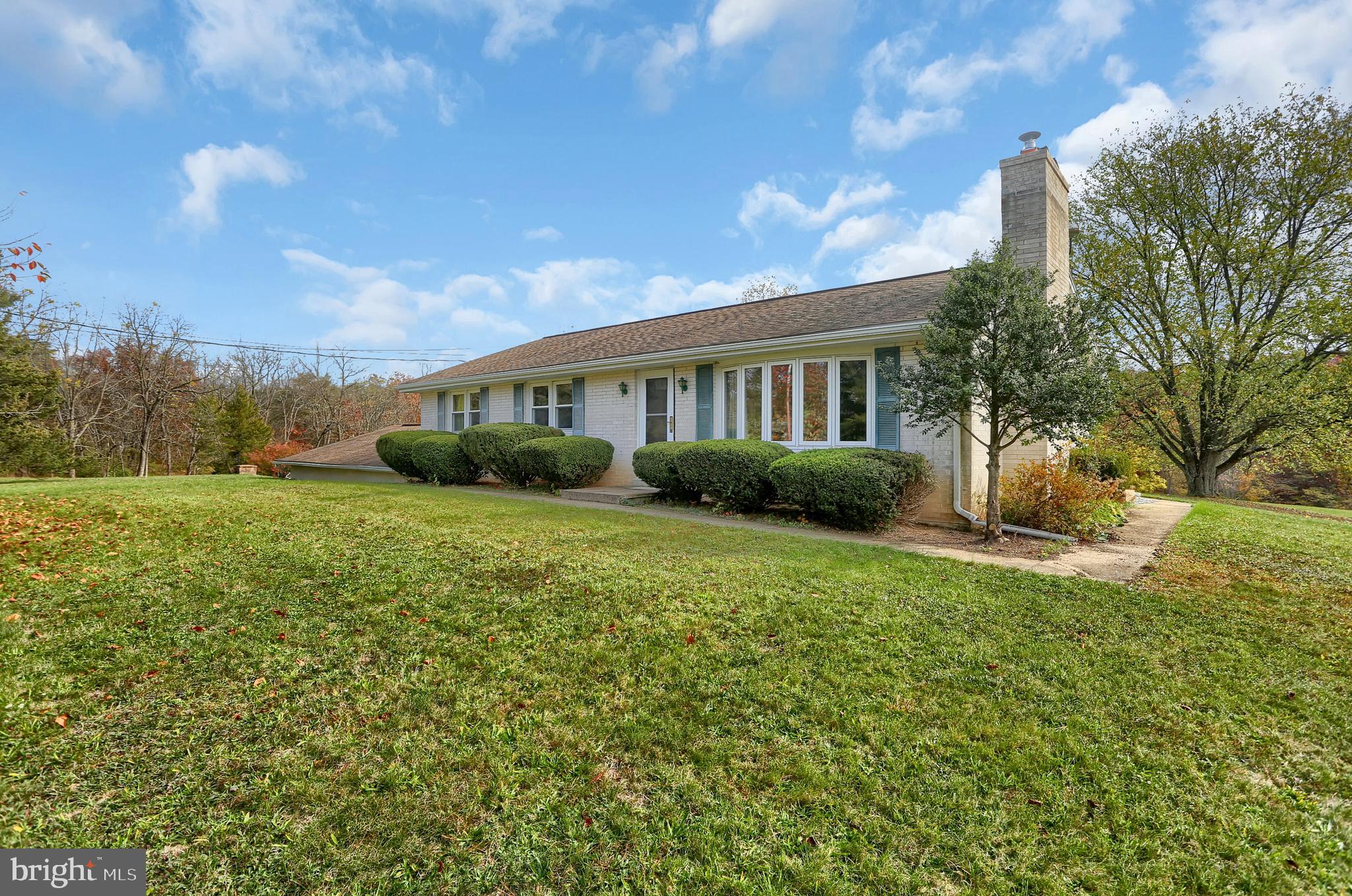 2755 Spring Road Carlisle, PA 17013 - Photo 3 of 86 Gallery Image 3