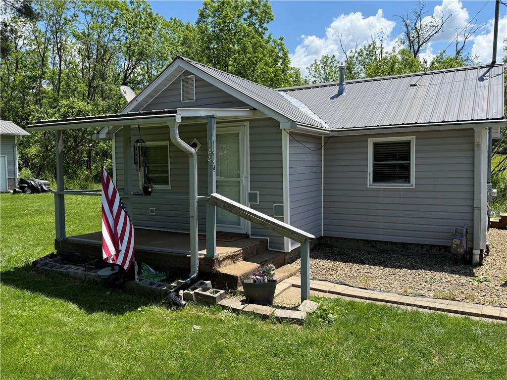 144 Scott Road Uniontown, PA 15401 - Photo 2 of 13