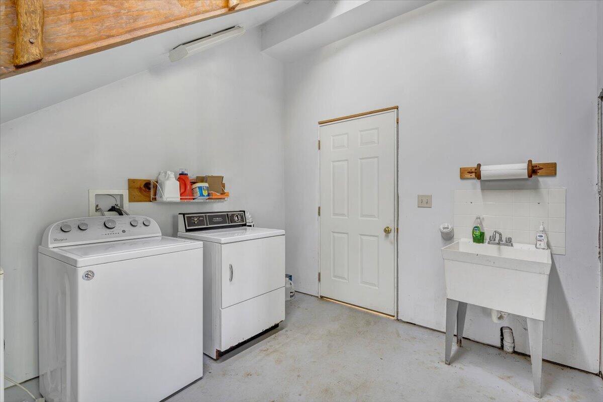 674 Old Furnace Road Southwest Floyd, VA 24091 - Photo 66 of 103 067-MIB06648