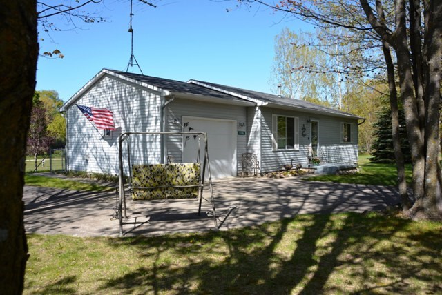 10769 Deal Road Williamsburg, MI 49690 - Photo 18 of 25 1816876-17.JPG