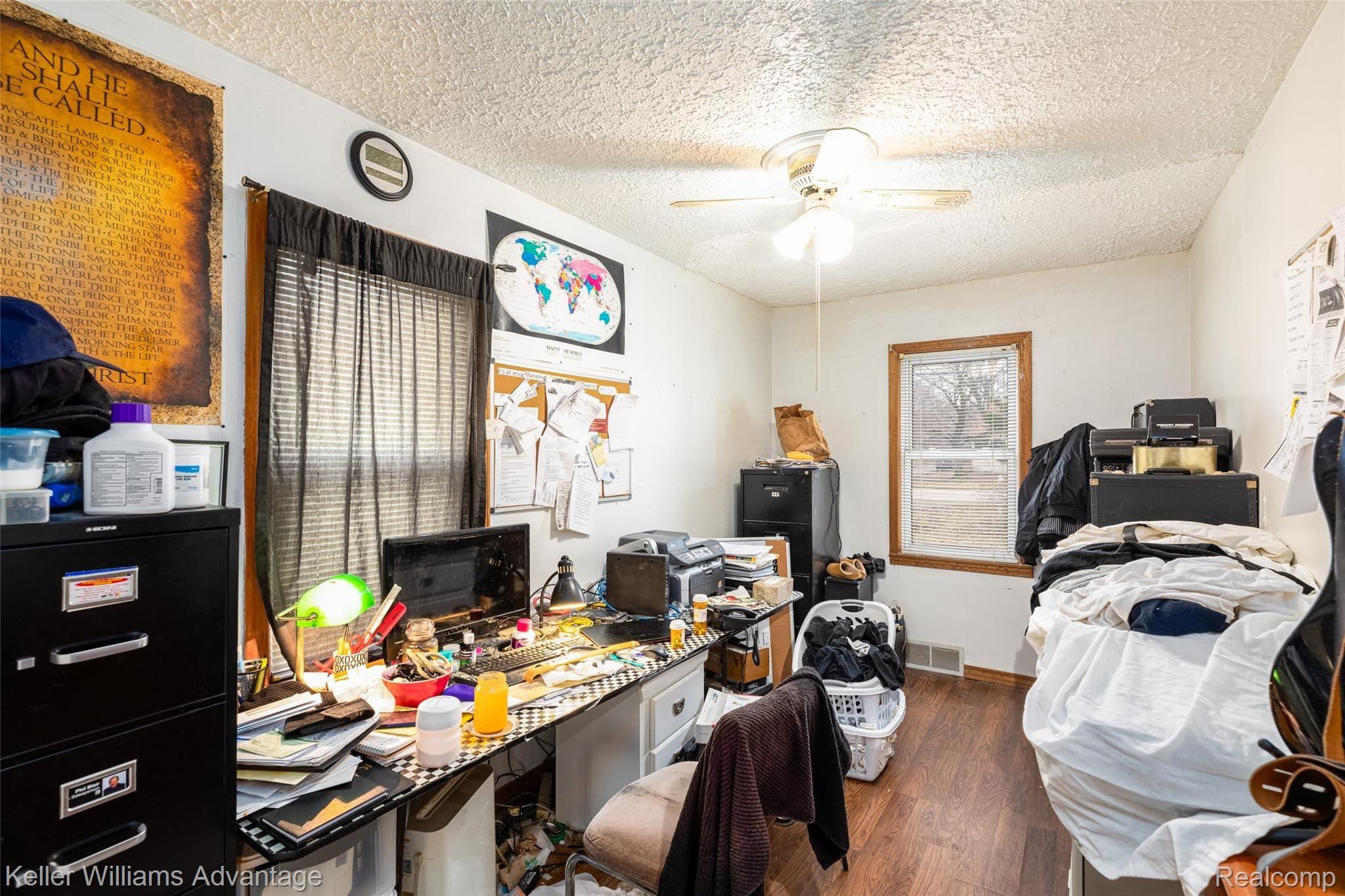 7754 Belleville Road Belleville, MI 48111 - Photo 16 of 20 16.Bedroom1