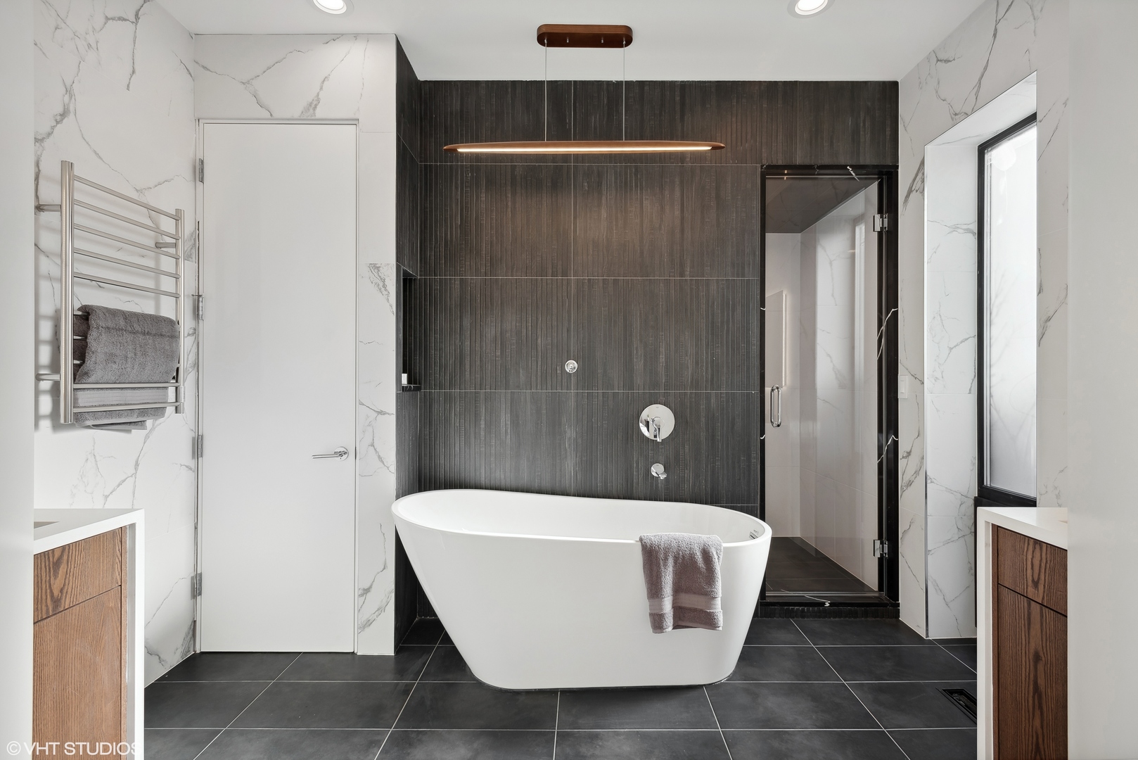 Undisclosed Address Chicago, IL 60657 - Photo 14 of 39 a bathroom with a bathtub and shower