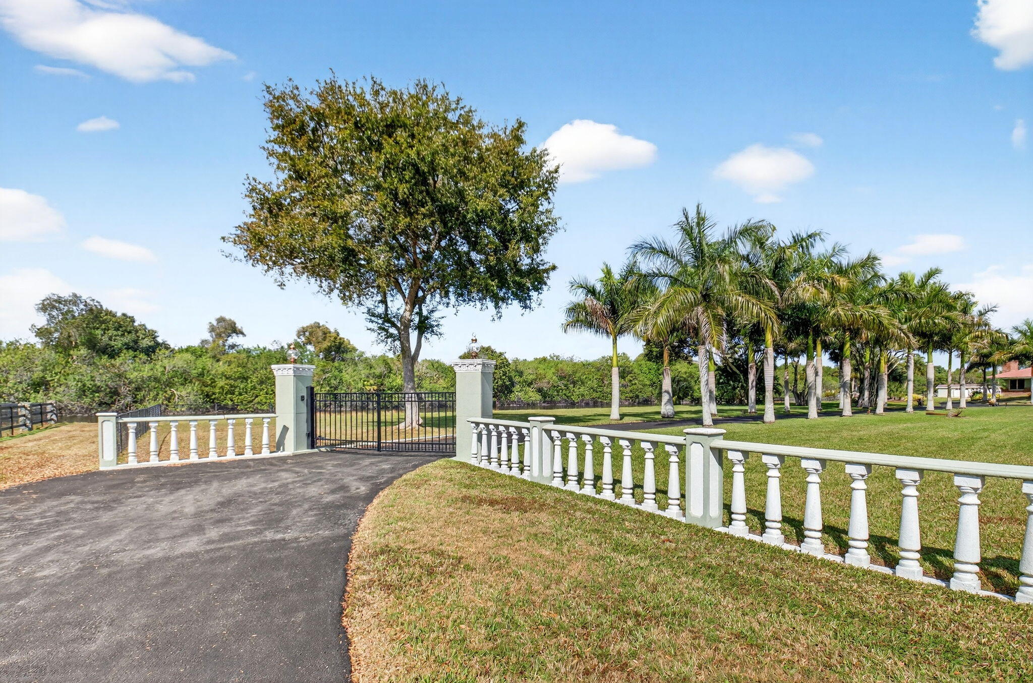 10965 La Reina Road Delray Beach, FL 33446 - Photo 2 of 35 18-web-or-mls-DSC_4496