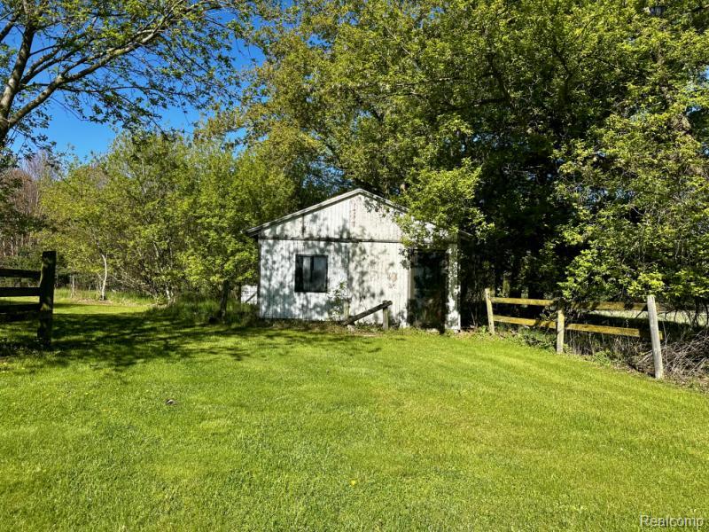 4693 Kilmanagh Road Owendale, MI 48754 - Photo 7 of 22