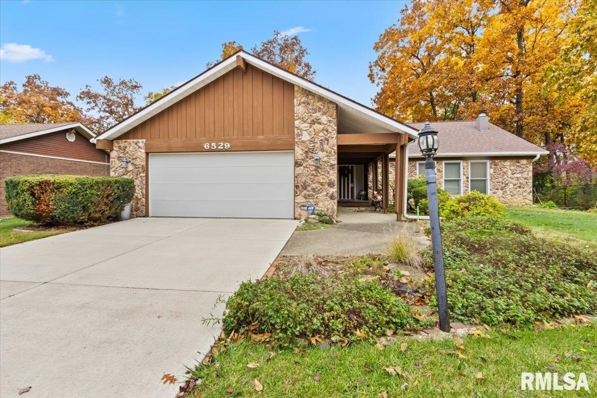 6529 North Post Oak Road Peoria, IL 61615 - Photo 3 of 54