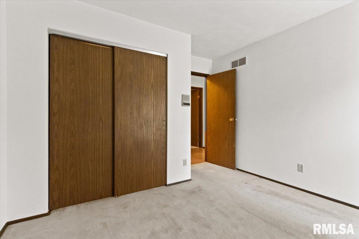 6529 North Post Oak Road Peoria, IL 61615 - Photo 31 of 54