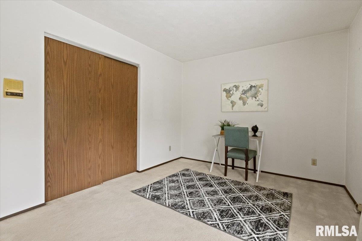 6529 North Post Oak Road Peoria, IL 61615 - Photo 33 of 54