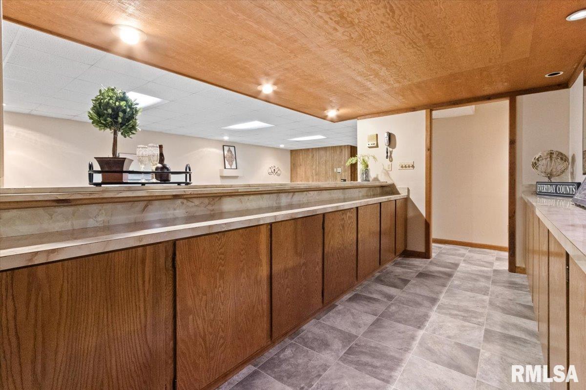 6529 North Post Oak Road Peoria, IL 61615 - Photo 44 of 54