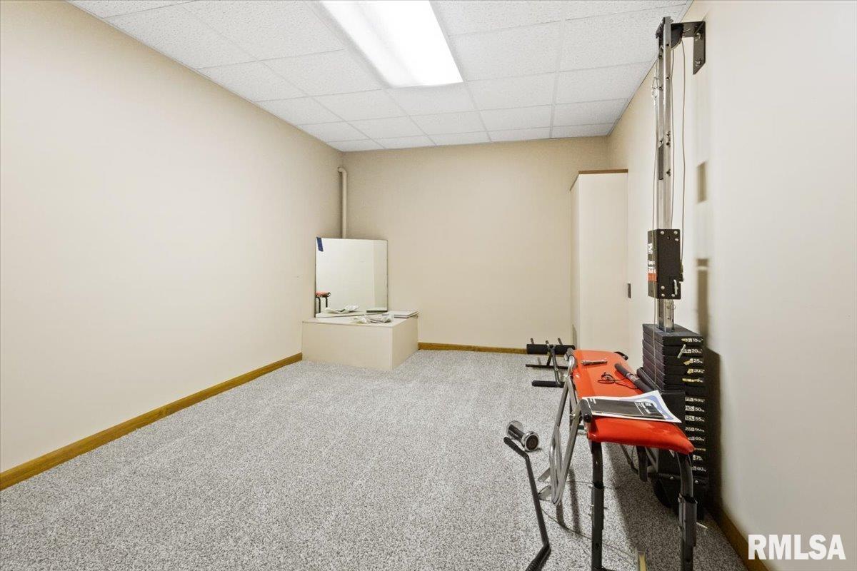 6529 North Post Oak Road Peoria, IL 61615 - Photo 45 of 54