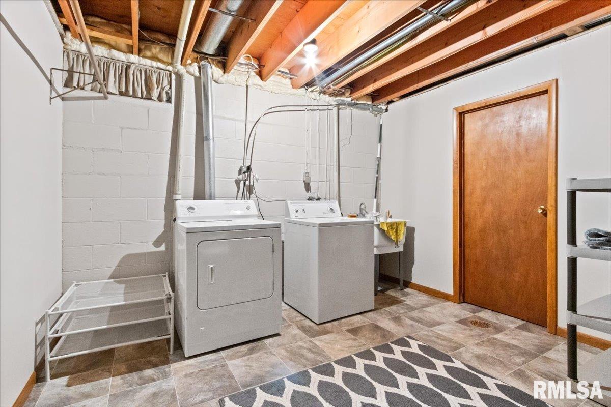 6529 North Post Oak Road Peoria, IL 61615 - Photo 49 of 54