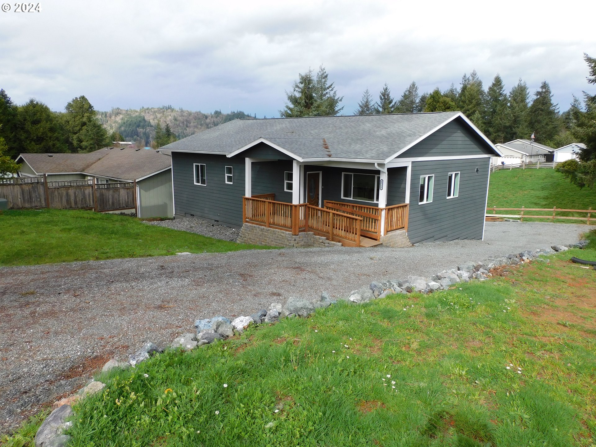 1713 Spruce Street Myrtle Point, OR 97458 - Photo 4 of 43 Gallery Image 4