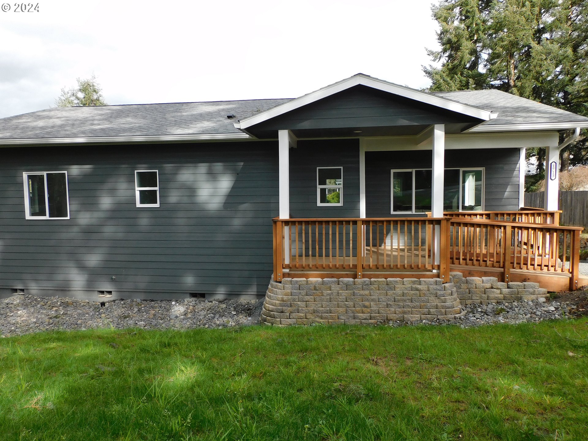 1713 Spruce Street Myrtle Point, OR 97458 - Photo 5 of 43 Gallery Image 5