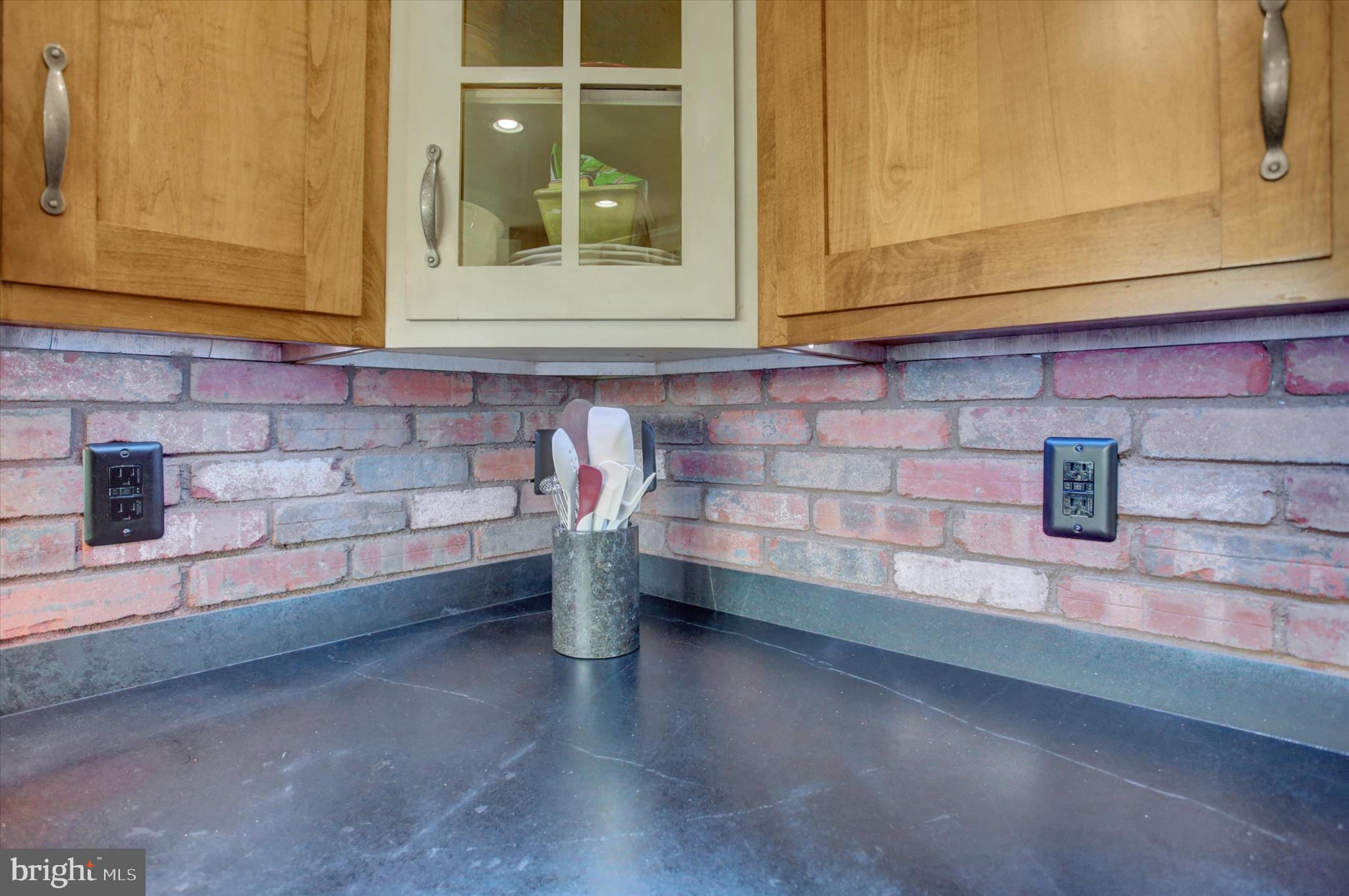 1430 Longs Gap Road Carlisle, PA 17013 - Photo 43 of 92 under cabinet lighting