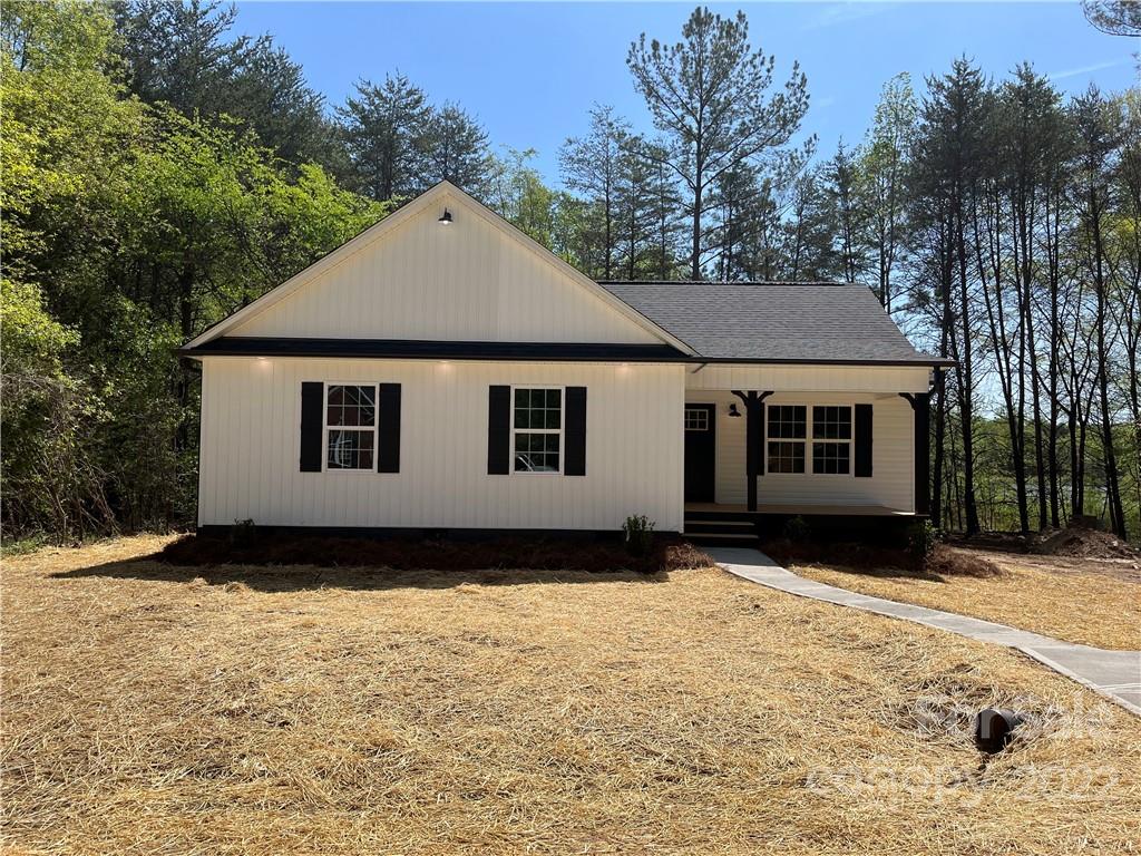 351 Quinn Road Clover, SC 29710 - Photo 1 of 46 Gallery Image 1