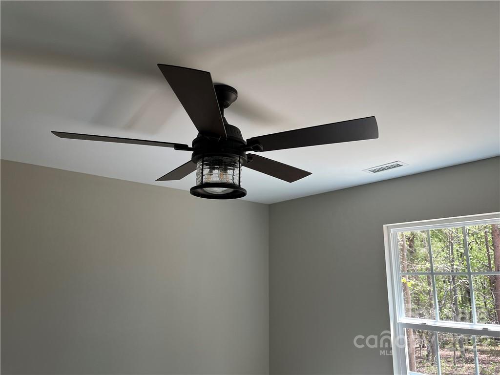 351 Quinn Road Clover, SC 29710 - Photo 14 of 46 Gallery Image 14