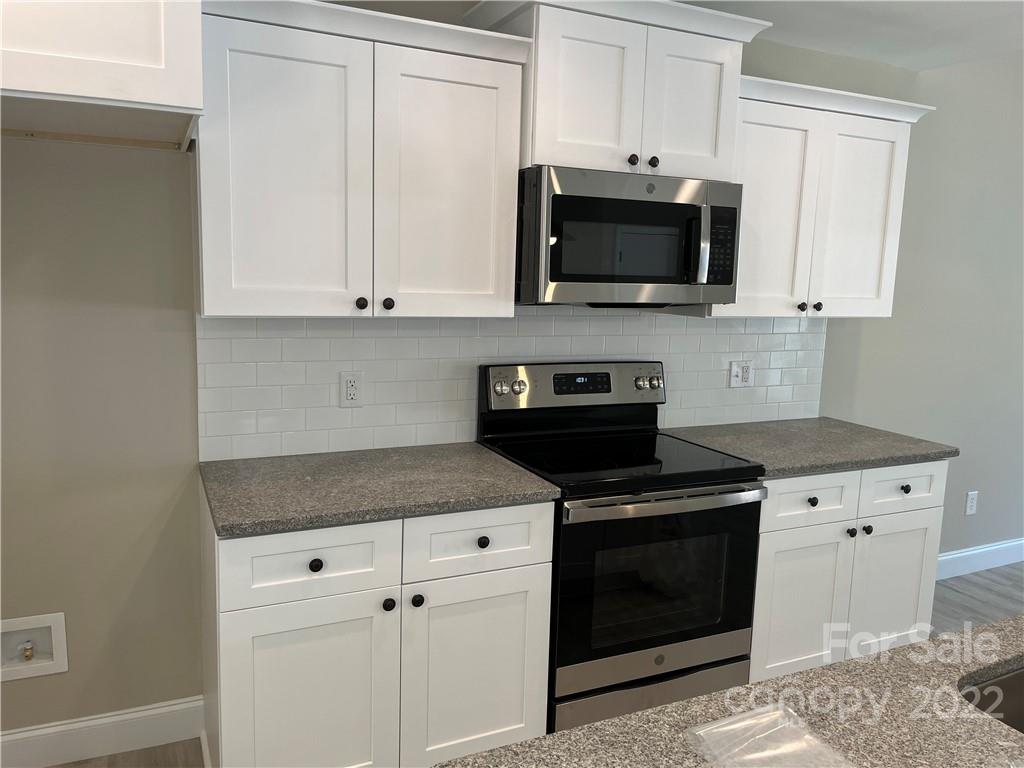 351 Quinn Road Clover, SC 29710 - Photo 5 of 46 Gallery Image 5