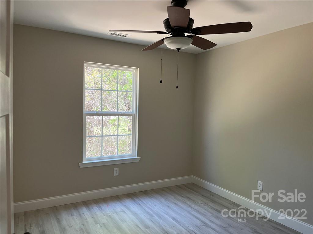 351 Quinn Road Clover, SC 29710 - Photo 10 of 46 Gallery Image 10