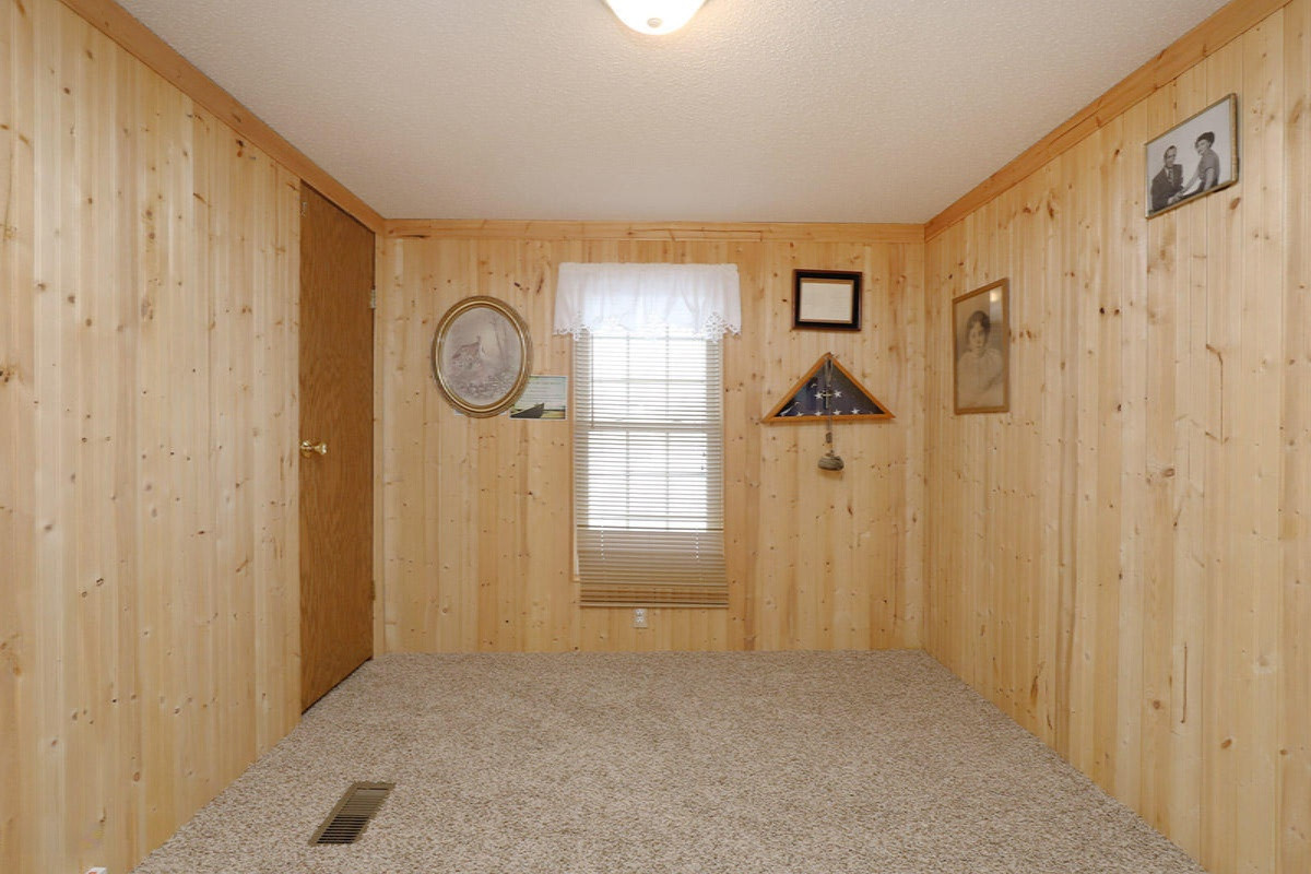 13575 Ritchie Avenue Northeast Cedar Springs, MI 49319 - Photo 15 of 23 IMG_1371