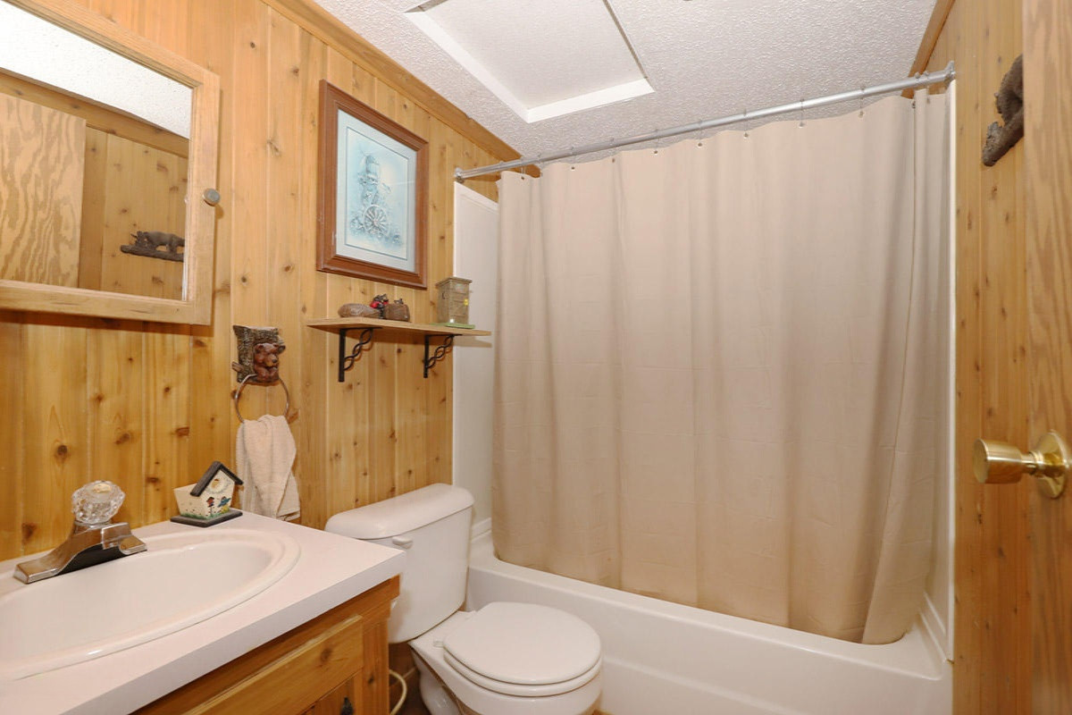 13575 Ritchie Avenue Northeast Cedar Springs, MI 49319 - Photo 16 of 23 IMG_1372