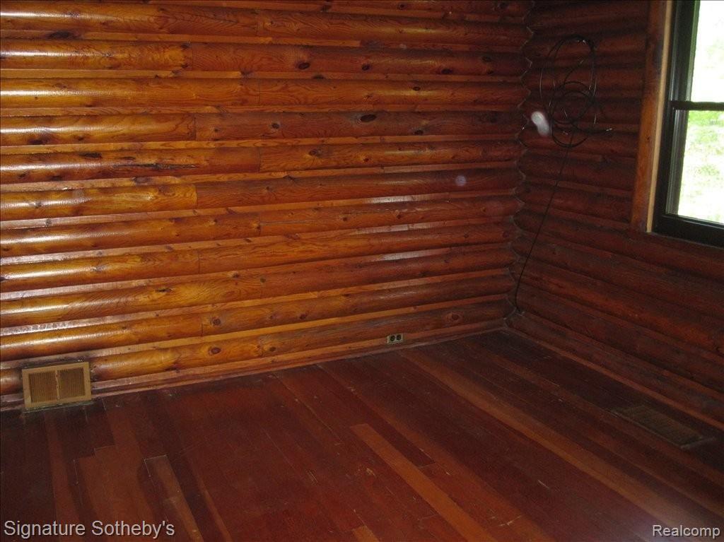 3160 Crooks Road Rochester, MI 48309 - Photo 12 of 15 Bedroom 1