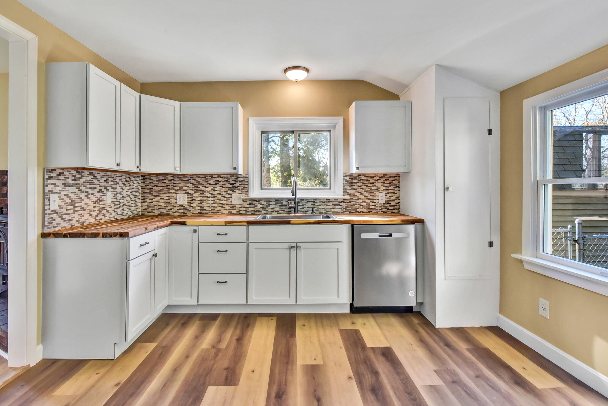 24 Lakeside Drive Windham, ME 04062 - Photo 4 of 18 IMG_0131