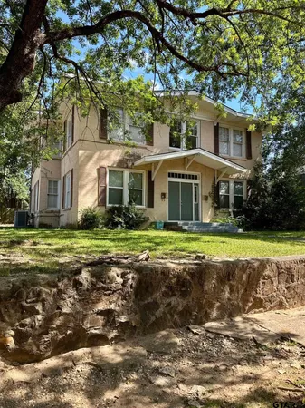 $325,000 | 502 North Bois D'Arc Avenue, Tyler, TX 75702