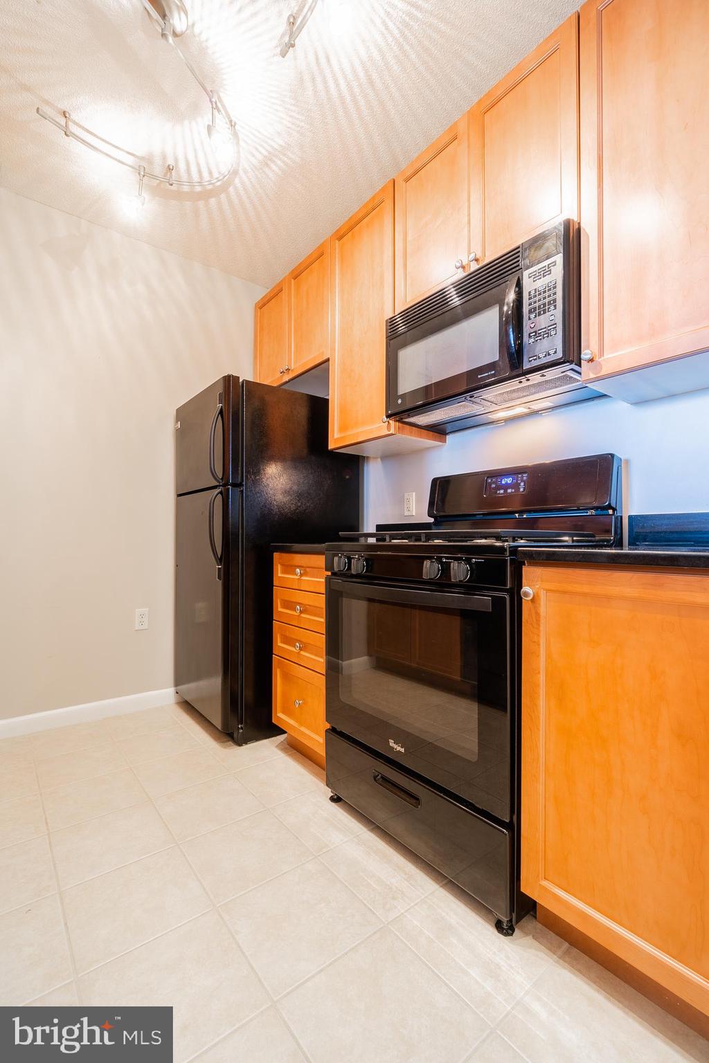 851 North Glebe Road, Unit 1503 Arlington, VA 22203 - Photo 20 of 40
