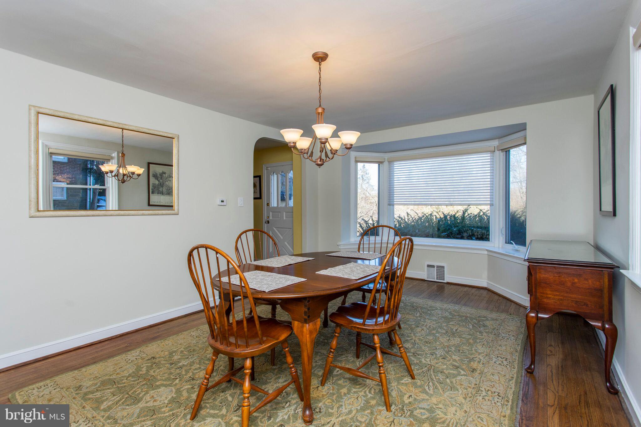 1135 Ashbourne Road Cheltenham, PA 19012 - Photo 4 of 28 Gallery Image 4