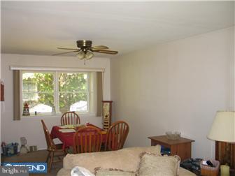 560 Cedarbrook Road Southampton, PA 18966 - Photo 7 of 11 Dining Room