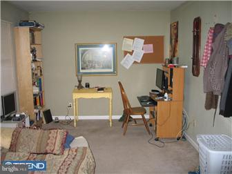 560 Cedarbrook Road Southampton, PA 18966 - Photo 9 of 11 Bedroom 3