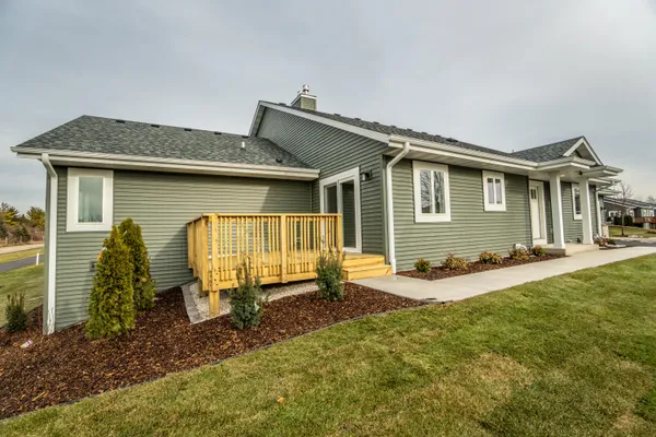 $439,900 | W206N16182 Stonebrook Drive, Jackson, WI 53037