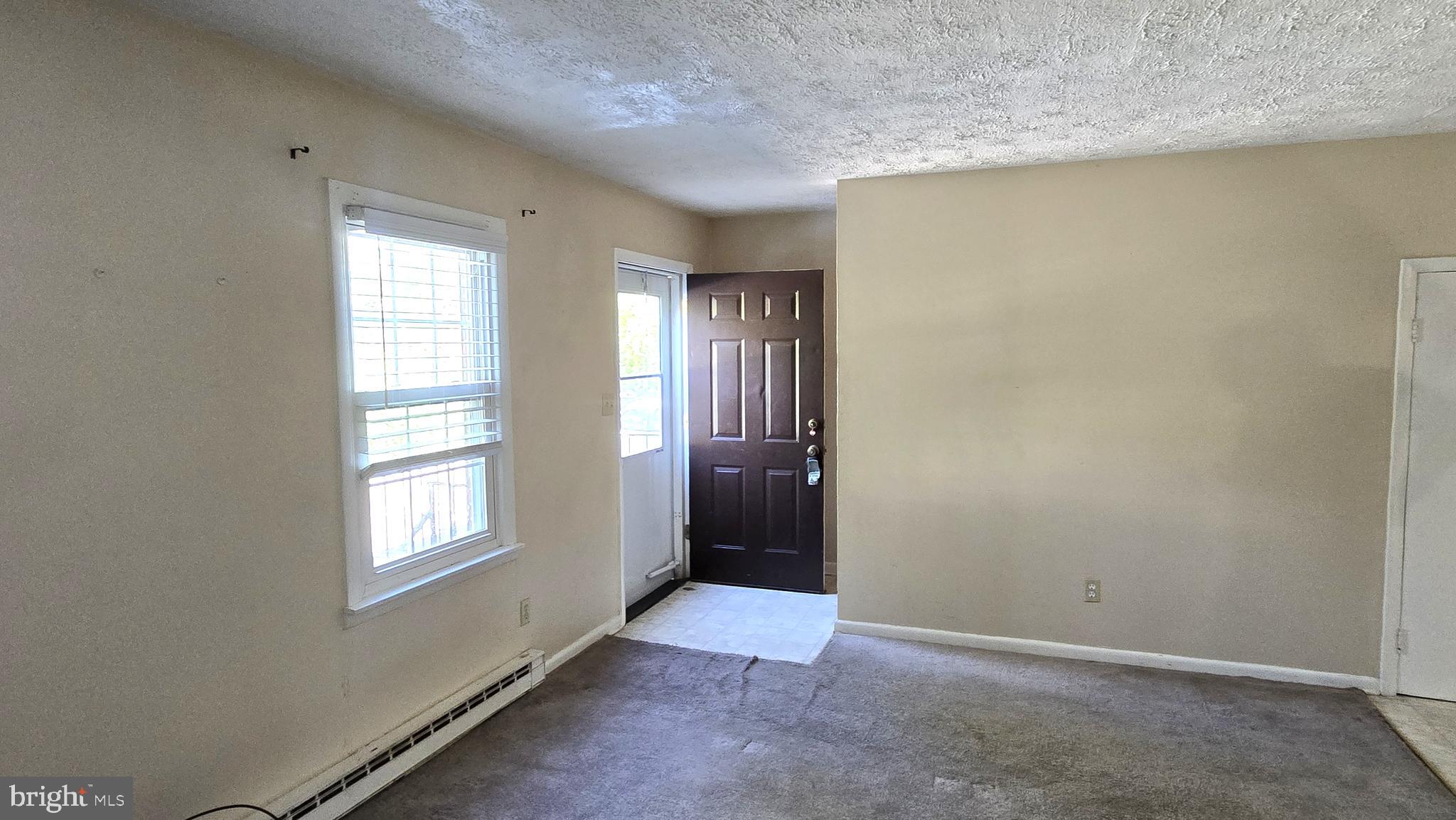 139 Brunswick Road Stephens City, VA 22655 - Photo 11 of 23 Living Room