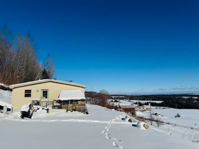 $225,000 | 670 Simino Lane, Irasburg, VT 05845